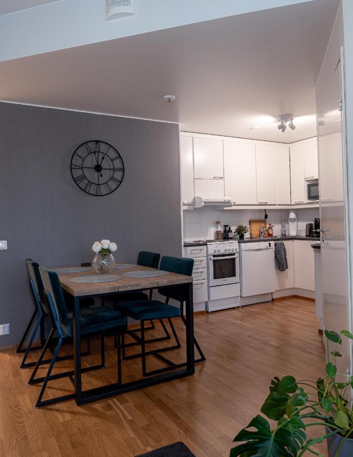 Aurora Breeze Residence - City Center โรวานิเอมิ ภายนอก รูปภาพ
